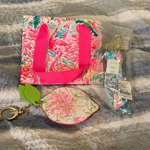 New Authentic 2 Lilly Pulitzer Key Chains & shopping bag included